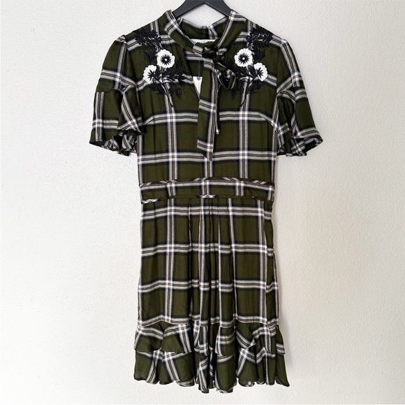 ๐HP๐ Anthropologie Green Plaid Floral Embroidered Boho Mini Dress - Picture 4 of 8